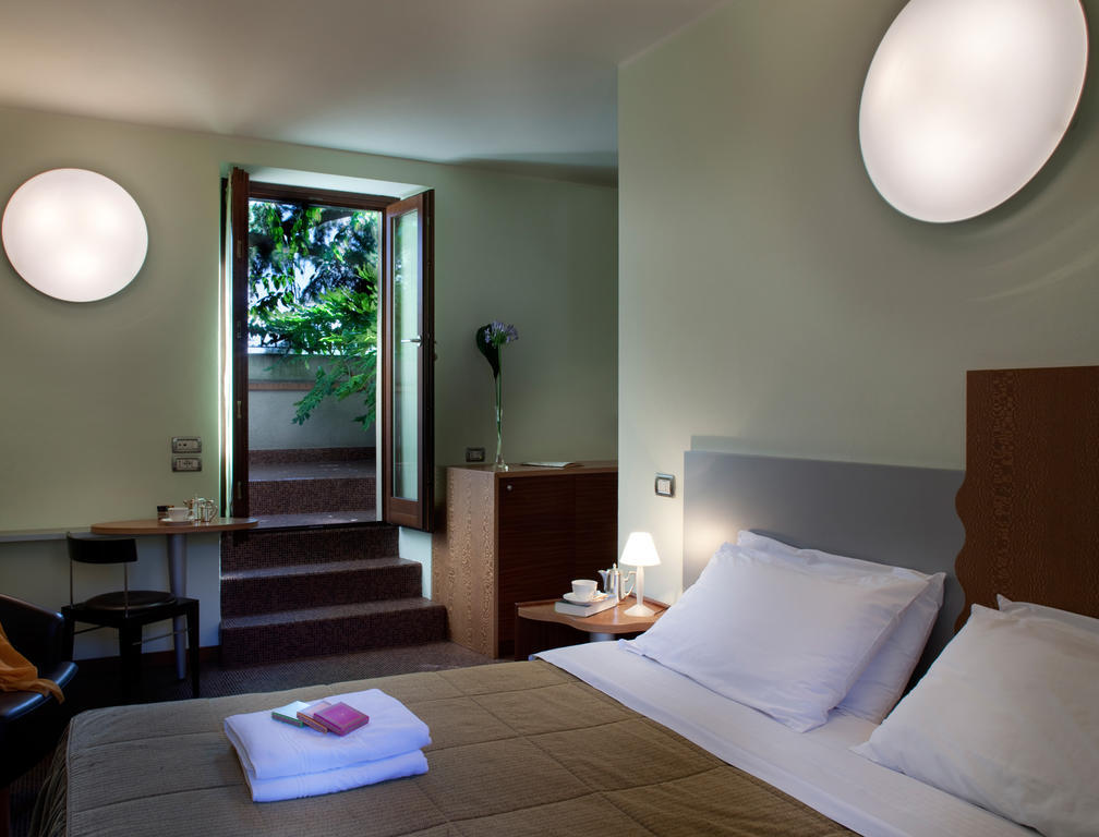Hotel Villa Giulia Gargnano Bilik gambar