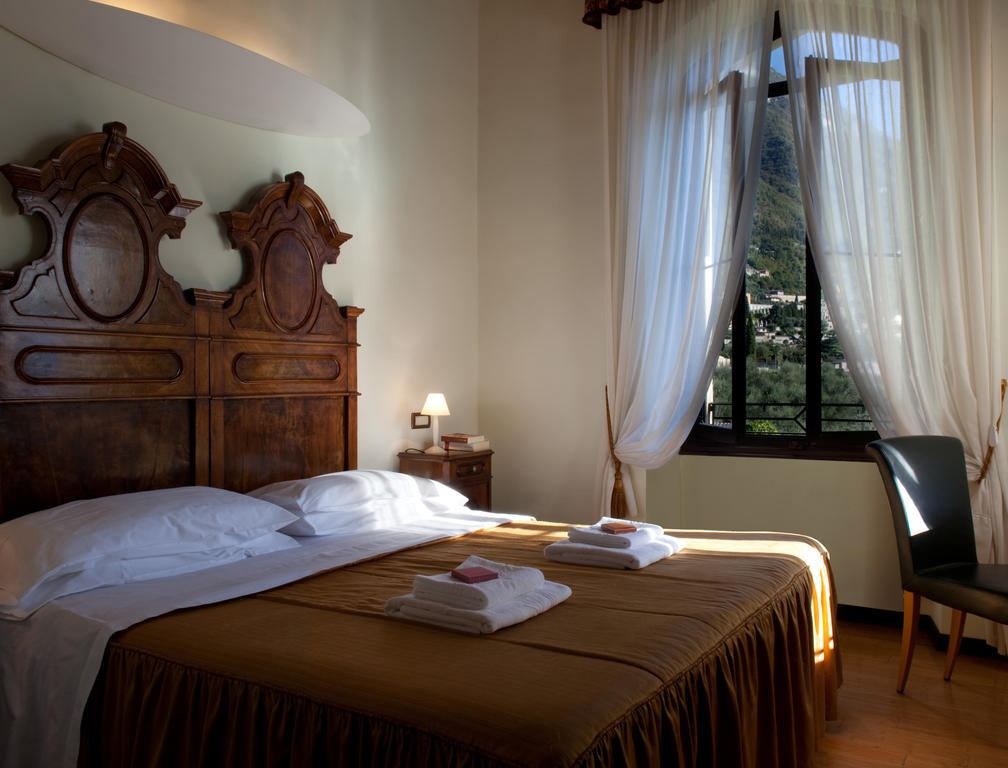 Hotel Villa Giulia Gargnano Bilik gambar